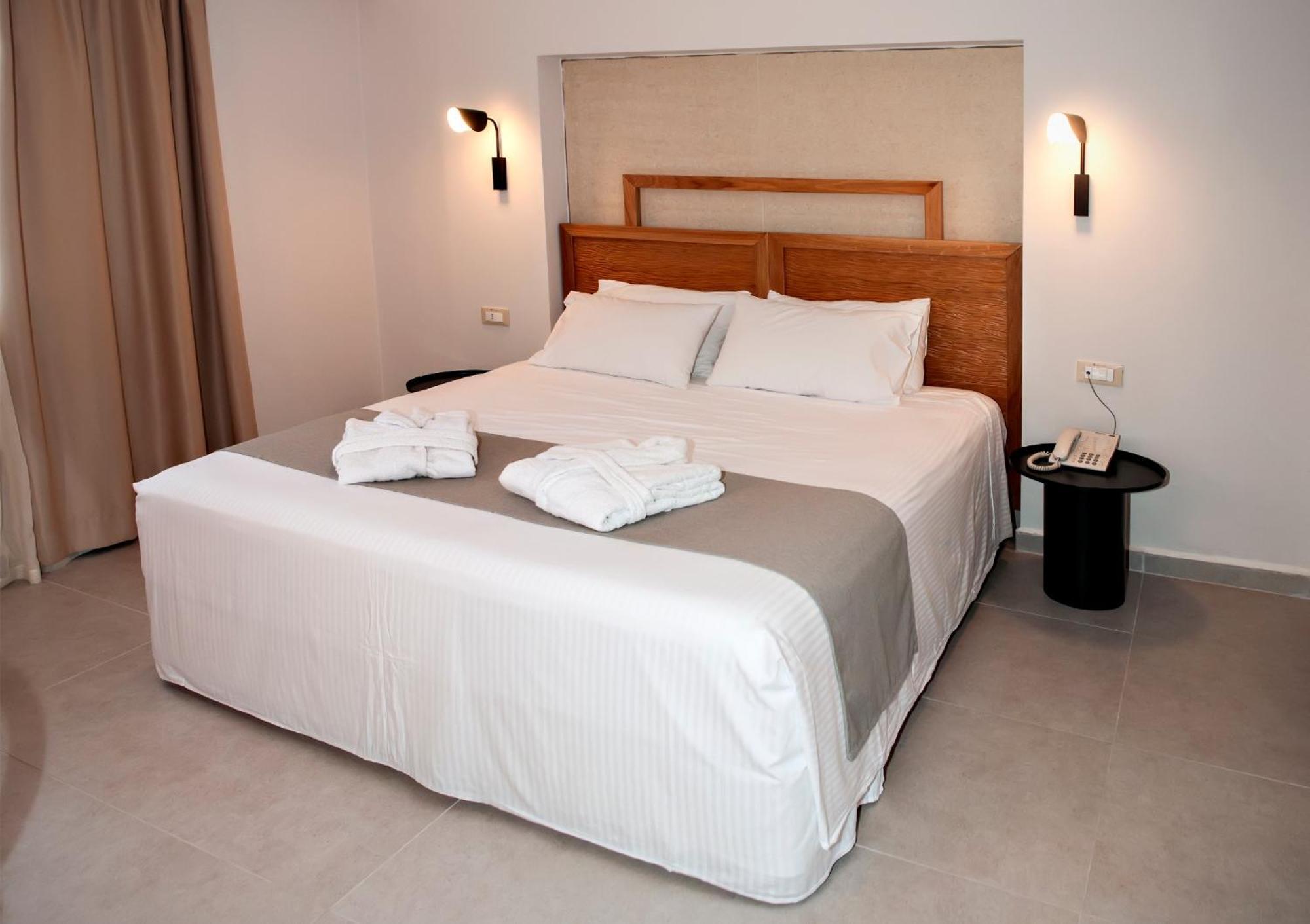 Alexandra Beach Hotel Nea Kydonia  Exterior photo