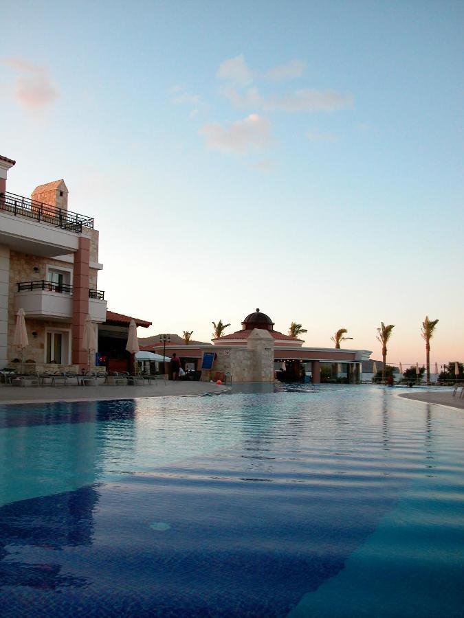 Alexandra Beach Hotel Nea Kydonia  Exterior photo